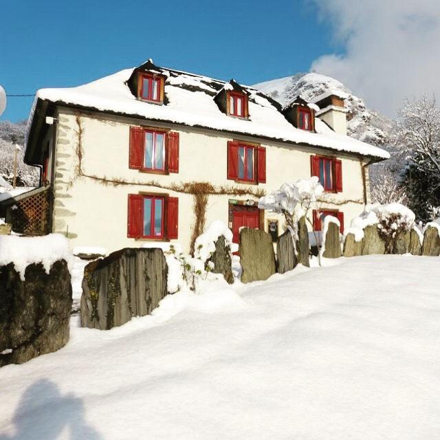 Hotel Les gerbes Argelès-Gazost Exterior foto